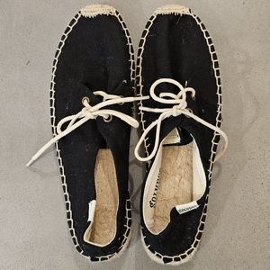 Soludos Lace Up Round Toe Canvas Espadrille, size 7